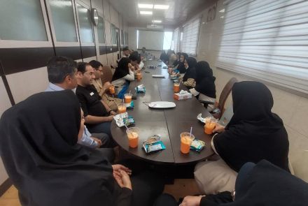 تقدیر از پرسنل محترم خدمات به مناسبت روز کارگر